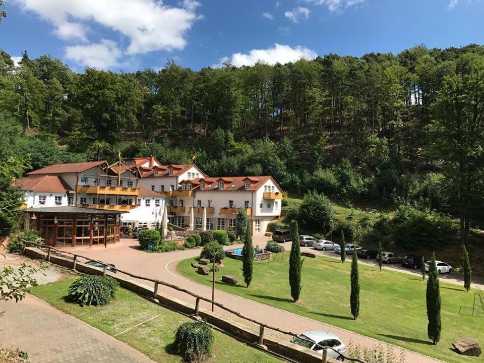 Schlosshotel Landstuhl Eksteriør bilde